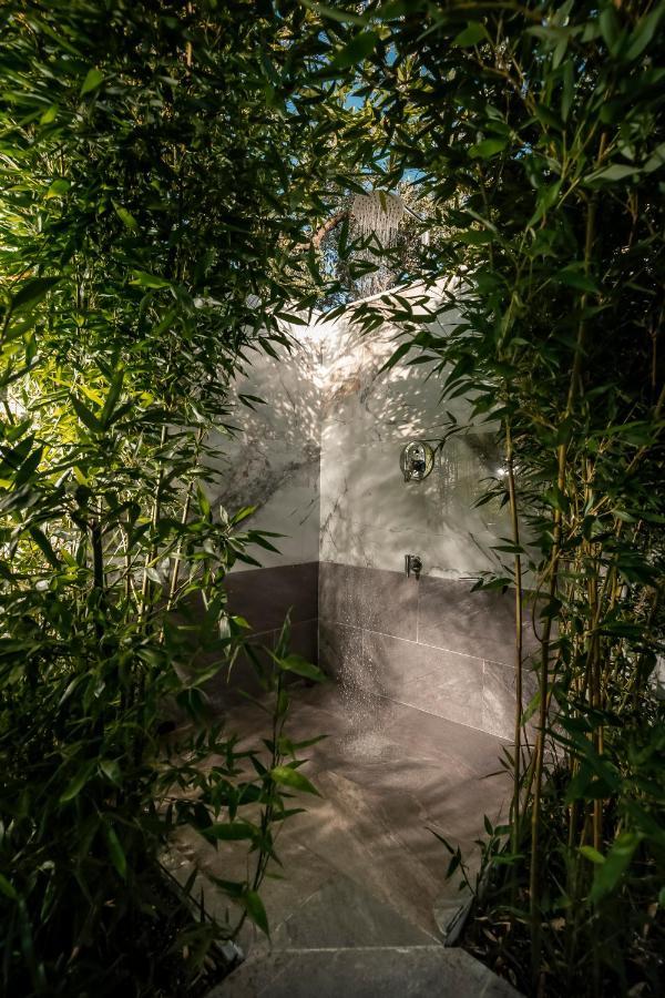 Jacuzzi Deluxe Villa Szkála Szotírosz Kültér fotó